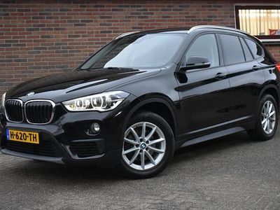 Zwart (metallic) Gebruikt 2017 BMW X1 Executive SUV | € 18.950 (Goede deal)