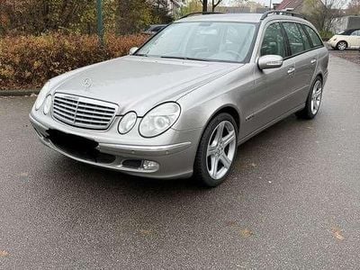 Mercedes E220