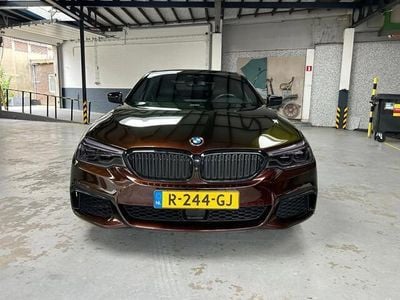 BMW M550
