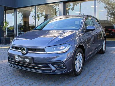 Grijs, metallic lak Occasion 2023 VW Polo Business Hatchback | € 25.950 (Iets duurder)