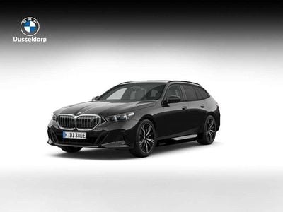 Zwart Nieuw 2025 BMW i5 M Sport Stationwagen | € 81.538 (Super prijs)