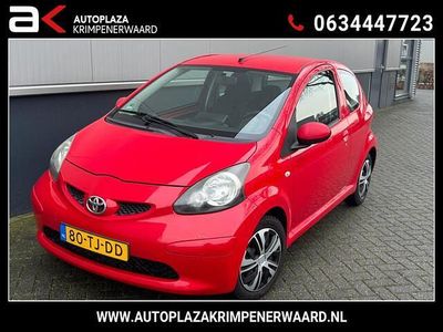 Occasion Toyota Aygo Comfort 68 PK (50 kW) 2006 Rood Hatchback