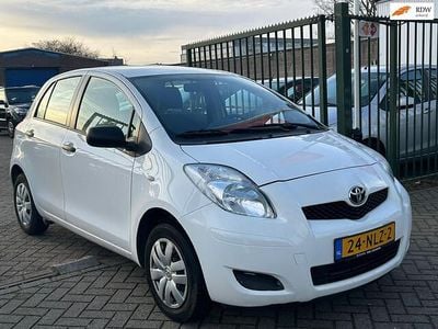 Wit Occasion 2010 Toyota Yaris Hatchback | € 4.999 (Eerlijke prijs)