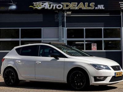 Wit Gebruikt 2013 Seat Leon FR Hatchback | € 8.999 (Eerlijke prijs)