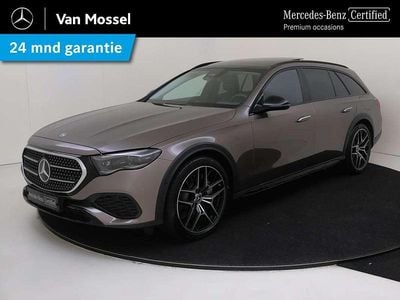Bruin Gebruikt 2024 Mercedes E300 Premium Stationwagen | € 76.945