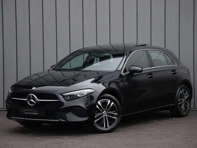 Zwart Gebruikt 2024 Mercedes A250 Business Hatchback | € 34.500 (Eerlijke prijs)