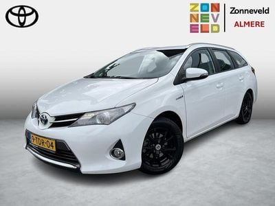 Toyota Auris Hybrid