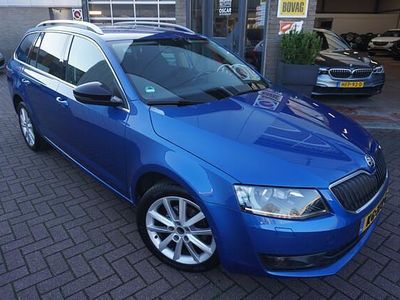 Blauw Gebruikt 2016 Skoda Octavia Business Line Stationwagen | € 9.945 (Eerlijke prijs)