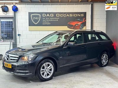 Zwart (metallic) Occasion 2013 Mercedes C180 Avantgarde Stationwagen | € 10.950 (Eerlijke prijs)
