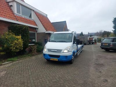 tweedehands Iveco Daily 50C15 475 oprijwagen/autoambulance Euro4