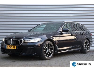 Zwart Occasion 2022 BMW 530 Executive Stationwagen | € 42.900 (Eerlijke prijs)