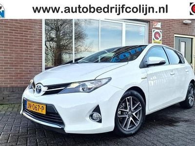Wit Occasion 2015 Toyota Auris Hybrid Hatchback | € 12.750 (Eerlijke prijs)