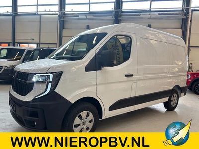 Wit Gebruikt 2024 Renault Master Van | € 34.750 (Goede deal)