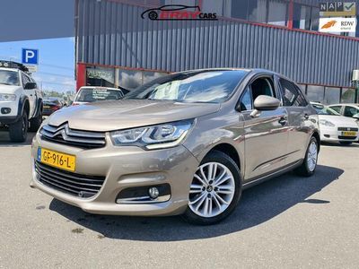 Grijs, metallic lak Gebruikt 2015 Citroën C4 Business Class Hatchback | € 6.999
