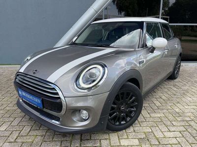 tweedehands Mini Cooper 1.5 Chili 136pk Automaat / Navigatie / Stoelverwar