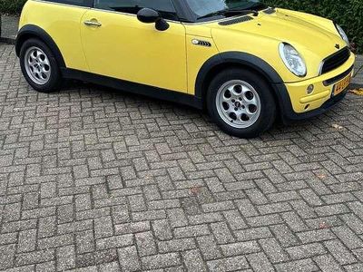 Geel Gebruikt 2002 Mini Cooper Salt Hatchback | € 1.850 (Duur)