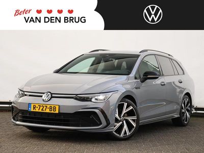 Grijs Gebruikt 2022 VW Golf VIII Business+ Stationwagen | € 25.395 (Iets duurder)
