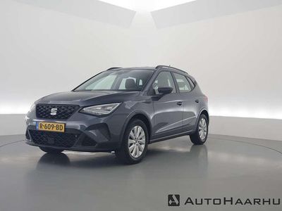 Grijs Gebruikt 2022 Seat Arona Style SUV | € 17.750 (Eerlijke prijs)