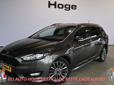 tweedehands Ford Focus Wagon 1.0 ST-line Airco LED PDC Navigatie Stoelver