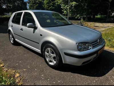 VW Golf IV