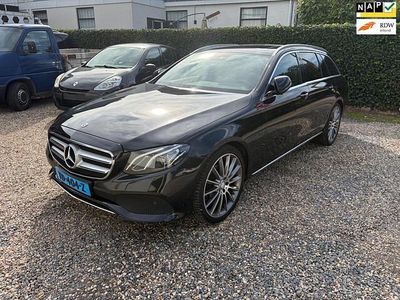 Mercedes 220