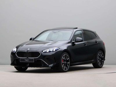 Zwart Nieuw 2025 BMW 120 Comfort Edition Hatchback | € 61.234 (Duur)