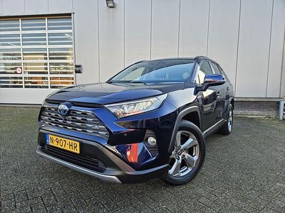 Blauw Gebruikt 2021 Toyota RAV4 Hybrid Style SUV | € 37.749 (Eerlijke prijs)