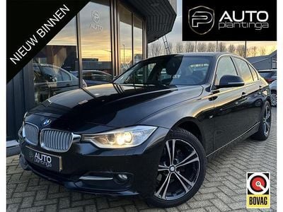 Zwart (metallic) Occasion 2013 BMW 316 Executive Sedan | € 9.745 (Eerlijke prijs)
