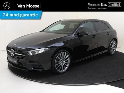Zwart Gebruikt 2021 Mercedes A250 Premium Plus Hatchback | € 29.945 (Eerlijke prijs)
