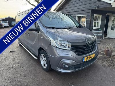 Grijs Occasion 2015 Renault Trafic Komfort MPV | € 7.950