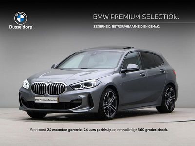 Grijs Gebruikt 2024 BMW 118 Executive Hatchback | € 34.950 (Eerlijke prijs)