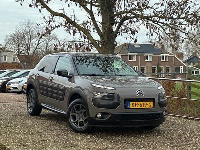 Bruin Occasion 2016 Citroën C4 PureTech SUV | € 6.750 (Eerlijke prijs)