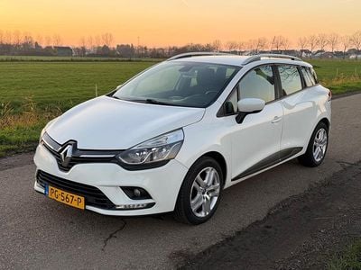 Wit Gebruikt 2017 Renault Clio GrandTour Zen Stationwagen | € 5.350 (Iets duurder)