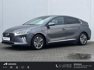 tweedehands Hyundai Ioniq 1.6 GDi PHEV Comfort Plus Sky Automaat Plug-in / Schuif-/ kanteldak / Adaptieve cruise control / Apple carplay / Navigatie