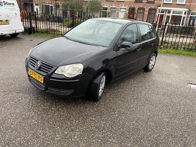 Zwart Occasion 2006 VW Polo Hatchback | € 1.499 (Iets duurder)