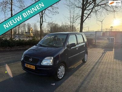 Blauw Occasion 2002 Opel Agila Comfort Hatchback | € 999 (Eerlijke prijs)