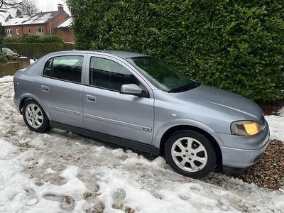 Grijs (metallic) Occasion 2003 Opel Astra Njoy Hatchback | € 1.490 (Eerlijke prijs)
