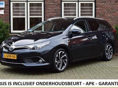 Zwart Gebruikt 2016 Toyota Auris Touring Sports Executive Stationwagen | € 13.499 (Eerlijke prijs)