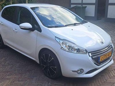 Gebruikt 2012 Peugeot 208 Allure Hatchback | € 6.495 (Eerlijke prijs)