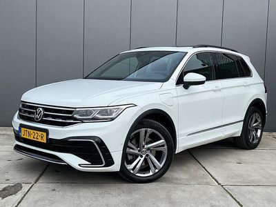 Wit Occasion 2021 VW Tiguan Business+ SUV | € 30.895 (Eerlijke prijs)