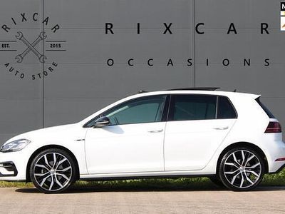 Wit Gebruikt 2017 VW Golf VII Highline Hatchback | € 17.440 (Eerlijke prijs)