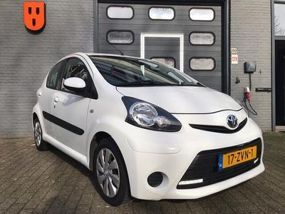 tweedehands Toyota Aygo 1.0 VVT-i 5drs Airco - Aux - NAP - LED verlichting - Elektrische ramen