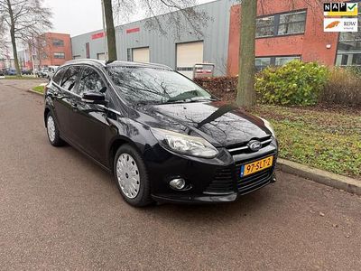 Zwart Gebruikt 2011 Ford Focus Stationwagen | € 3.750 (Eerlijke prijs)