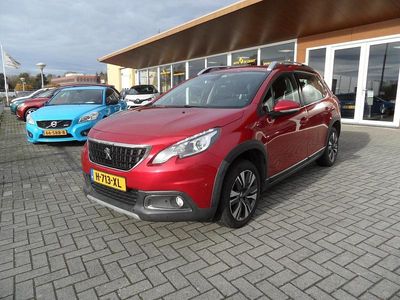 Rood Gebruikt 2017 Peugeot 2008 Allure SUV | € 7.750 (Eerlijke prijs)