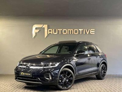 Zwart (metallic) Gebruikt 2024 VW T-Roc R-line SUV | € 38.700 (Duur)