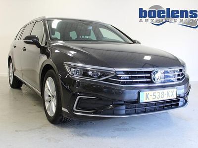 Grijs Occasion 2021 VW Passat Business Stationwagen | € 17.896 (Goede deal)