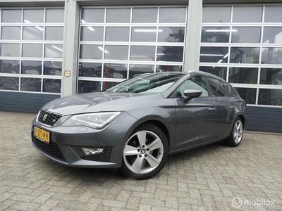 Grijs Gebruikt 2014 Seat Leon ST FR Stationwagen | € 10.950 (Iets duurder)