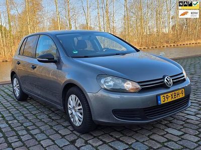 Occasion VW Golf VII Trendline 105 PK (77 kW) 2012 Grijs Hatchback