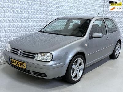 Occasion VW Golf IV 105 PK (77 kW) 2003 Grijs (metallic) Hatchback