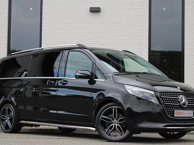 Zwart Gebruikt 2024 Mercedes V300 MPV | € 73.950 (Iets duurder)